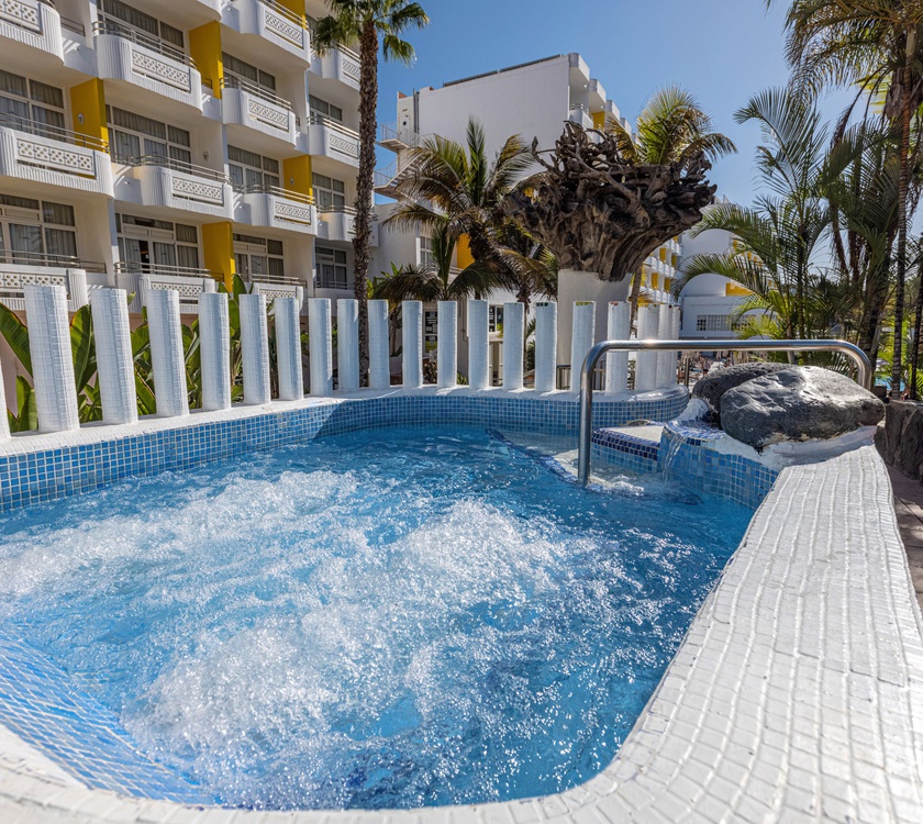 Swimming pool Abora Catarina by Lopesan Hotels Gran Canaria